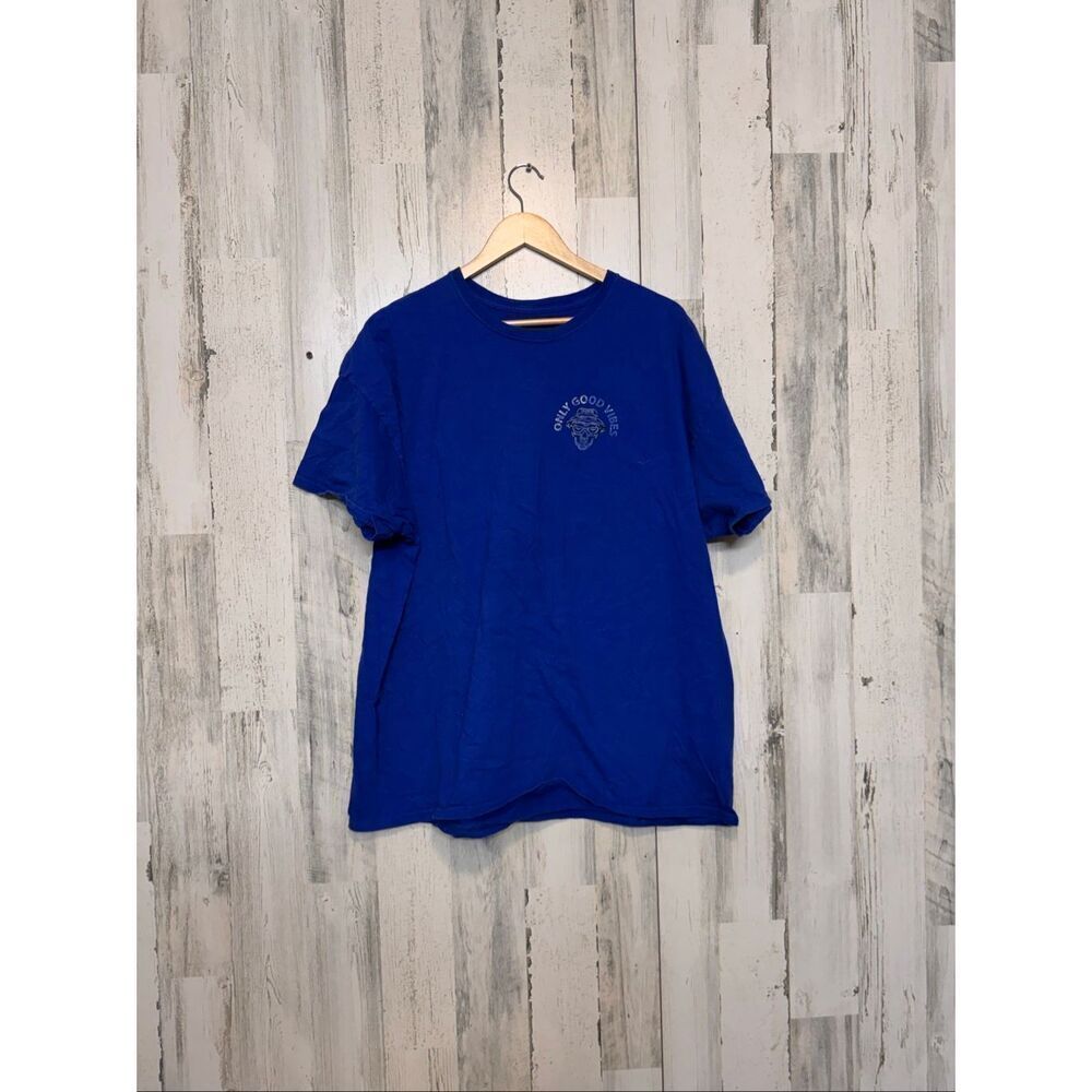 Fruit of the Loom Platinum “Only Good Vibes Have a Nice Day” Skull Graphic Tee B